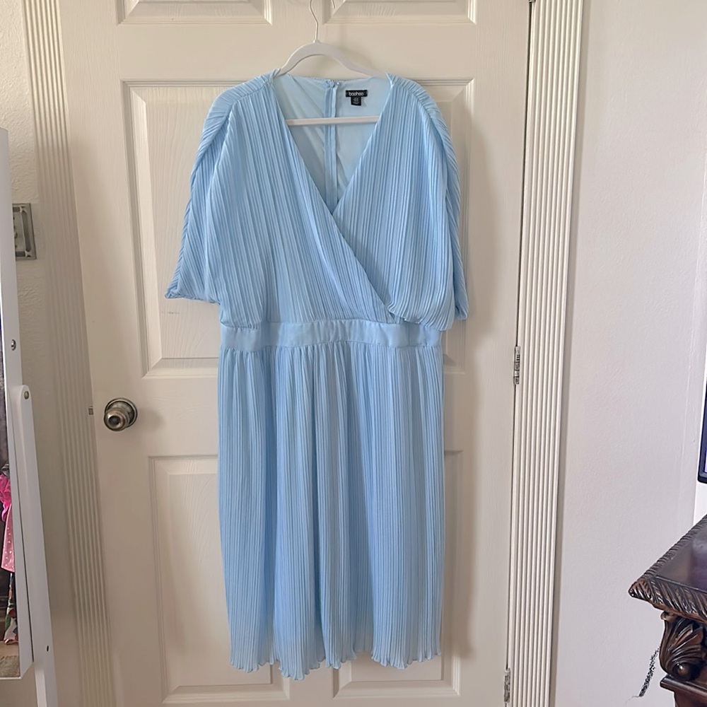 Boohoo dress Size 22